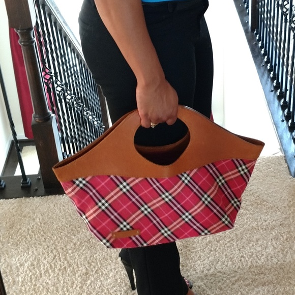 Large Vintage Burberry Blue London Handbag - Picture 1 of 8